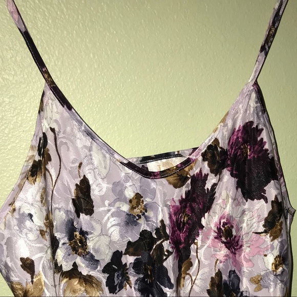 Floral-Silky Dress - Picture 3 of 4